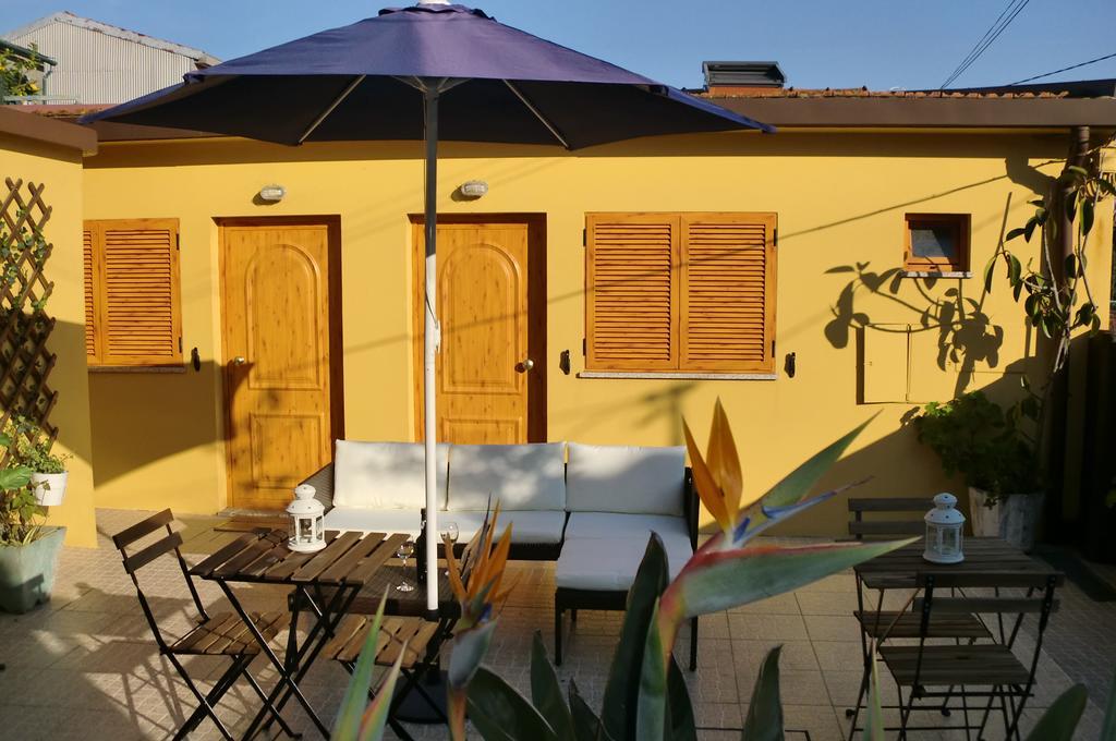 The Yellow House Вила-Нова-ди-Гая Экстерьер фото